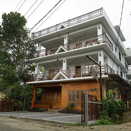 Bed and Breakfast Periyar Woods Теккади Экстерьер фото