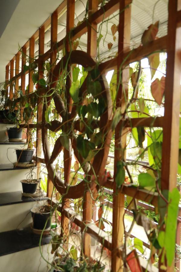 Bed and Breakfast Periyar Woods Теккади Экстерьер фото