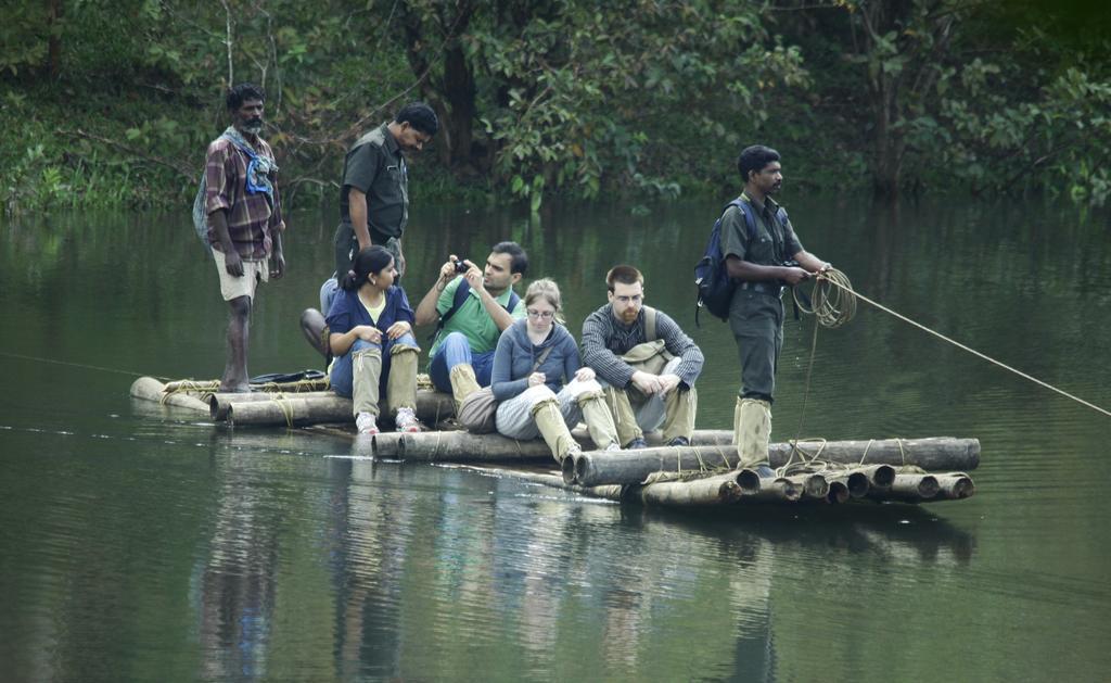 Bed and Breakfast Periyar Woods Теккади Экстерьер фото