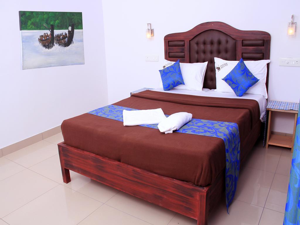 Bed and Breakfast Periyar Woods Теккади Номер фото